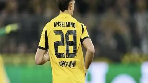 客场挑战鱼腩球队，深位豪强能否轻松逆袭夺冠？